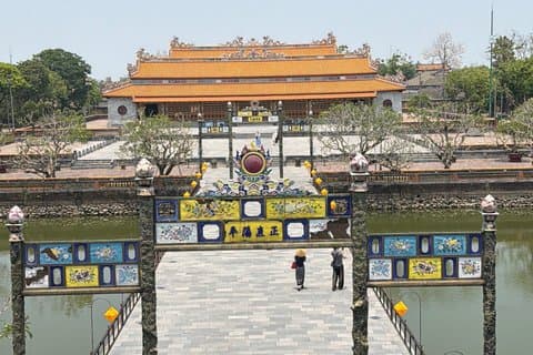 Hue Imperial City and Royal Tombs Scenic Tour With Hai Van Pass