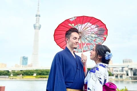 Asakusa : Esperienza Kimono & Yukata per famiglie al WARGO