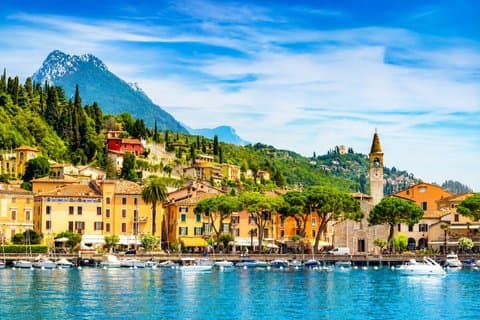 From Venice: Verona, Sirmione & Lake Garda Boat Cruise