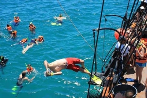 Caccia ai pirati Colazione o pranzo Avventura con snorkeling a Cabo