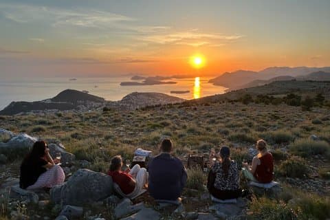 Privé schilderachtige zonsondergangtour & premium wijnproeverij boven Dubrovnik