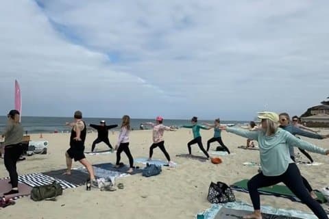 Sessões de Yoga de Praia em Carlsbad