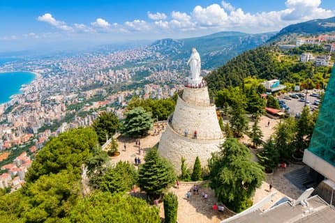 Jeita Grotte, Harissa Seilbahn & Byblos Gruppentour mit Mittagessen