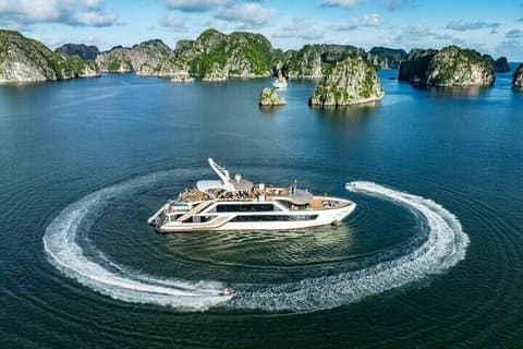 Hanoi: Cat Ba Island- Lan Ha Bay Day Trip on Luxury Cruise, Lunch