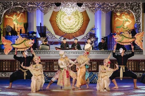 Chiang Mai Traditional Khan Toke Meal & Cultural Performance