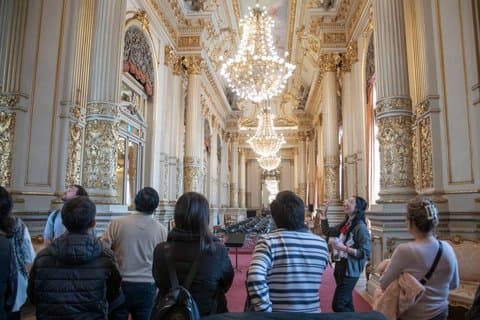 City-gruppe i lille gruppe med besøg i Teatro Colon i Buenos Aires