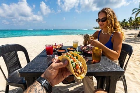 Beach Taco Tour com degustação de tequila e transporte