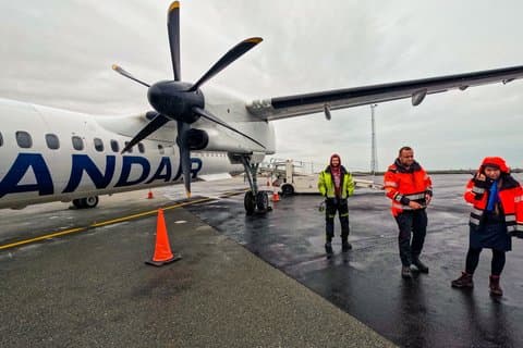 Traslado privado entre el aeropuerto de Keflavik y las ubicaciones de Reikiavik