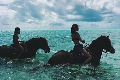 1 hour bali horse riding & Swim at the beach