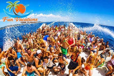 Bávaro Katamaran-Partykreuzfahrt mit offener Bar, Musik und Schnorcheln