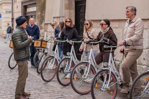 Cracovia : 2 Horas Tour guiado en bicicleta por el casco antiguo