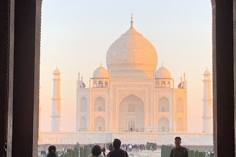 Dagtour Taj Mahal vanuit Mumbai per vlucht met Agra Fort