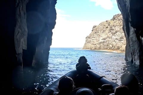 San Miguel : Boat Tour - Volcanic Wonders, Caves & History