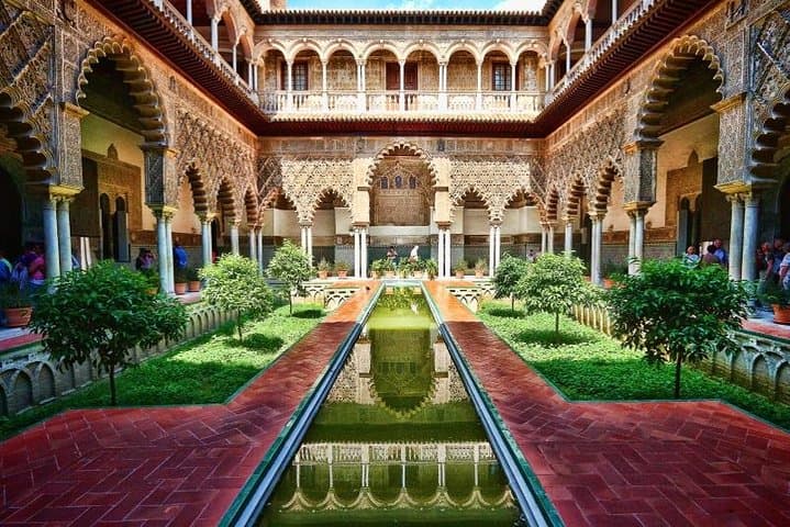 Alcazar Guided Day Tour in Seville