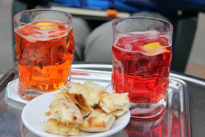Traditional Spritz and Cicchetti Experience in Venice