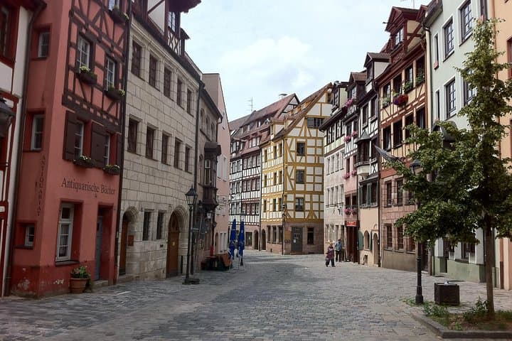 Private Transfer: Nuremberg City Center to Nuremberg Harbor
