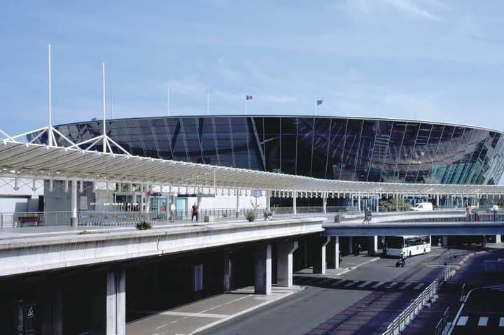 Private Arrival Transfer: Nice Airport to Antibes 2026