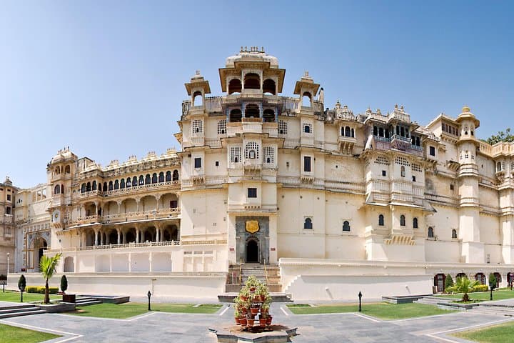 Private Udaipur City Tour Including Monsoon Palace