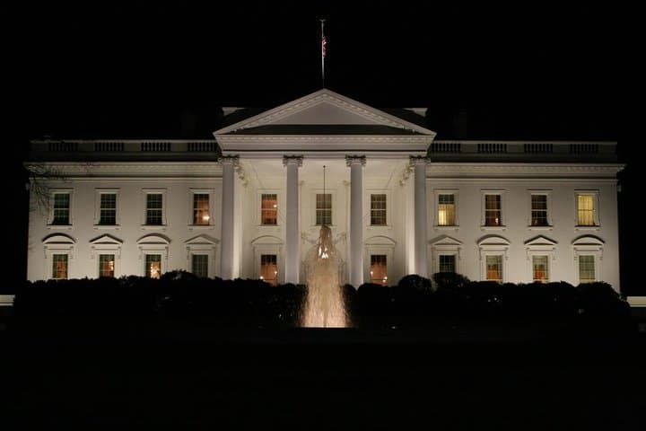 Washington DC Minibus City Night Tour