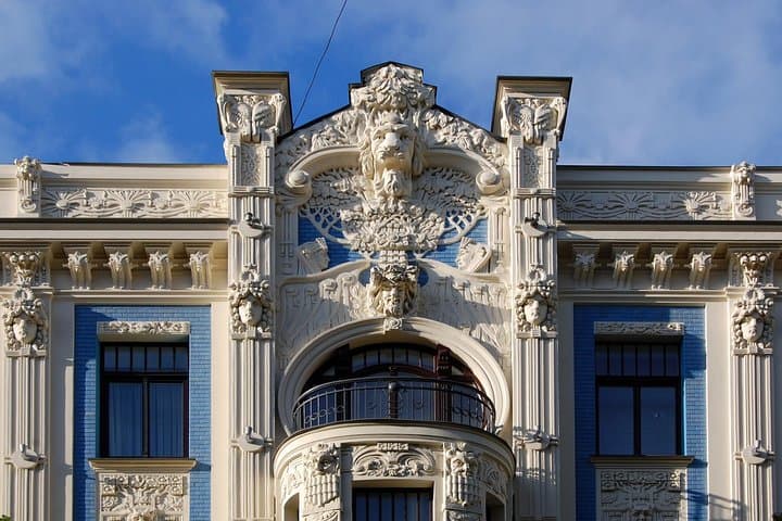 Small Group Art Nouveau walking tour 2h