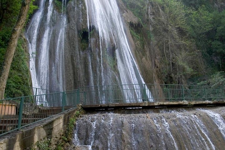 Horsetail Falls Park Tour