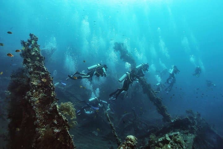 Dive at Tulamben Bali USS Liberty Ship Wreck