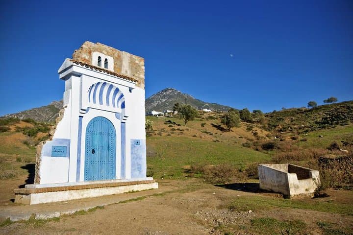 2-Day Transfer to Tangier from Fez with Overnight in Chefchaouen
