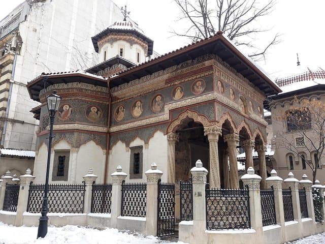 Bucharest Layover Tour (4 - Hour Private City Tour Between Flights)