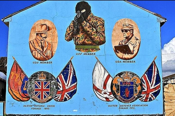 Belfast Political Tour-Conflicting Stories Walking Tour