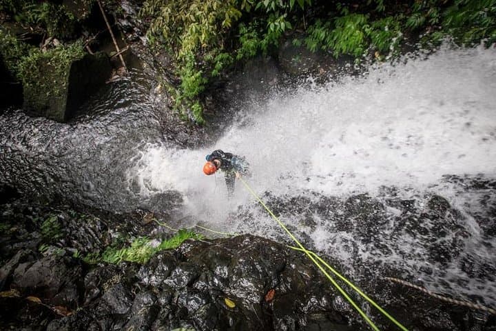 Canyoning Bali : Anahata CANYON (Adventure, discovery, nature)