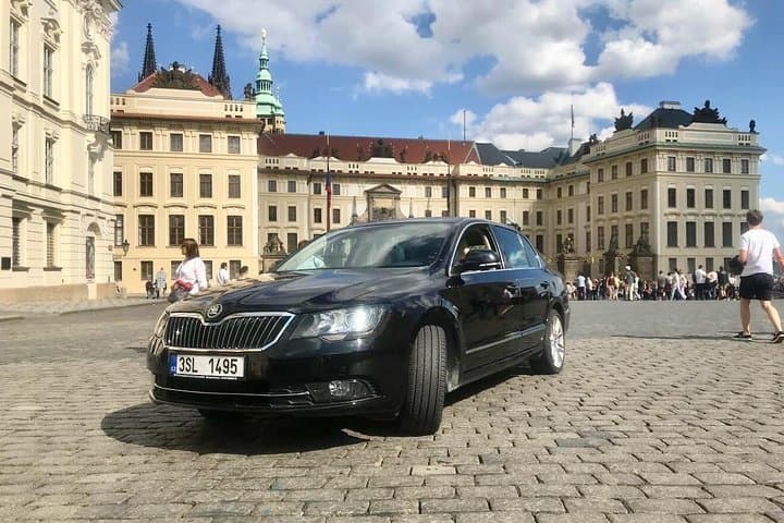 Private Transfer from Prague City Centre to Prague Airport