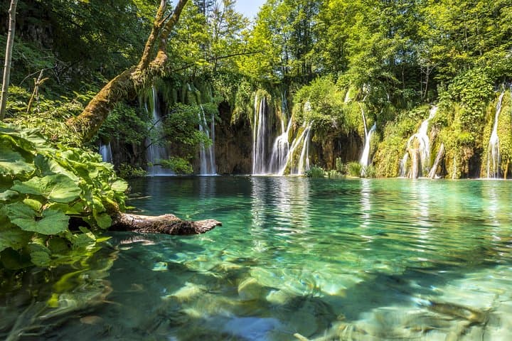 Plitvice Lakes Private Day Trip incl. Ticket from Zadar