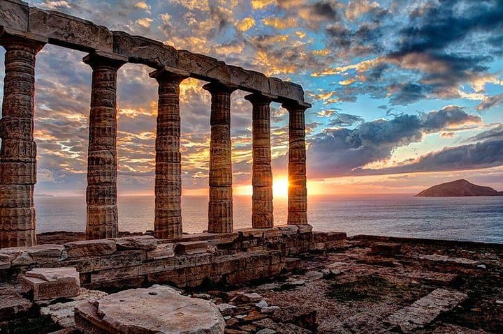 Sounio and Lake Vouliagmeni Tour