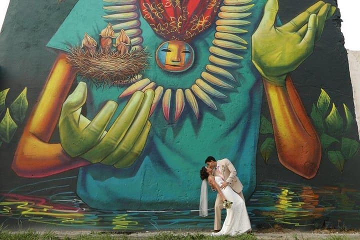 Private Photo Session with a Local Photographer in Cali