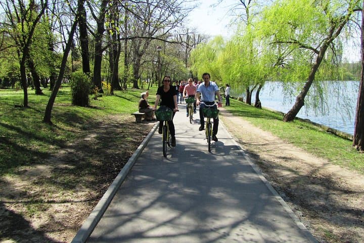 Bicycle Sightseeing in Bucharest