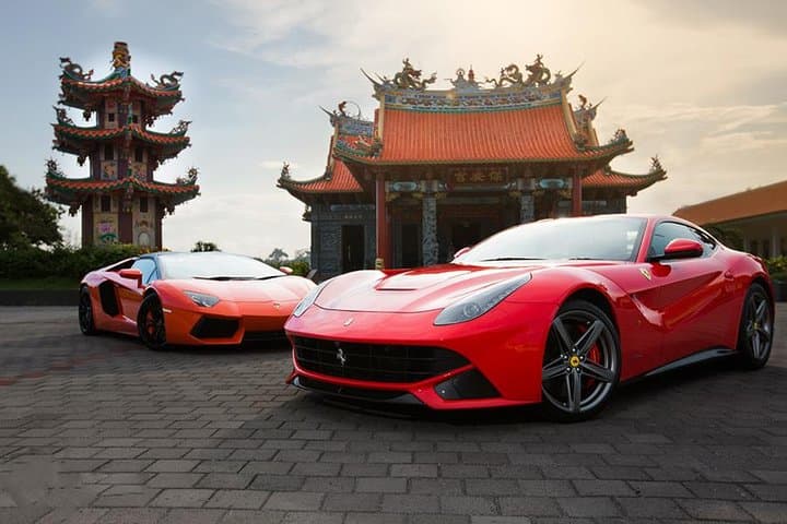 Bali Luxury Private Rent Car with Professional Chauffeur