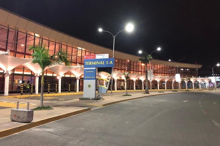 Nairobi: Airport and Hotel Private Transfers.
