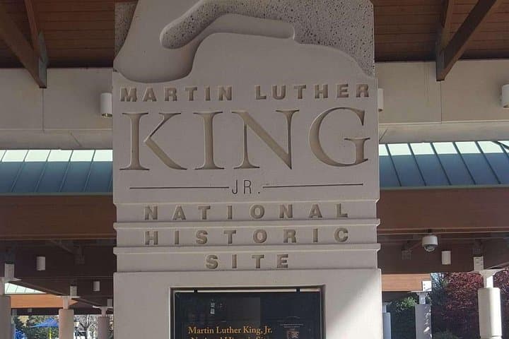 Private Dr. King's Civil Rights Tour with Southern Lunch