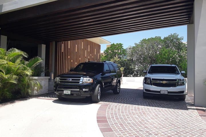 One-way Airport Transfer to Cancun or Playa del Carmen