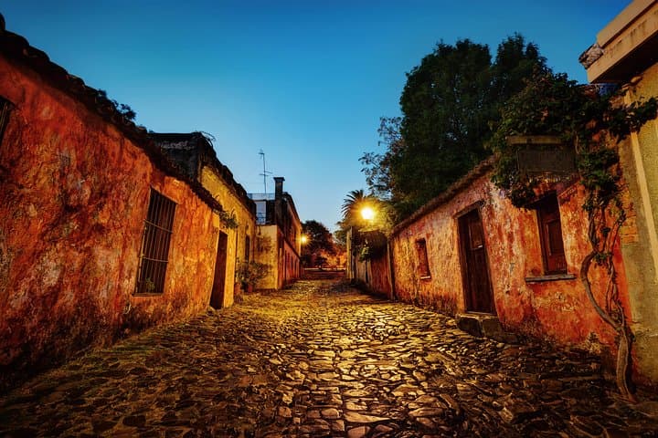 Premium Day Tour to Colonia del Sacramento
