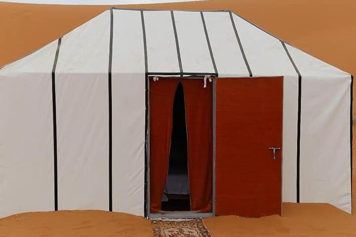 1 Night Camel Trekking Tour in Merzouga Desert Camp