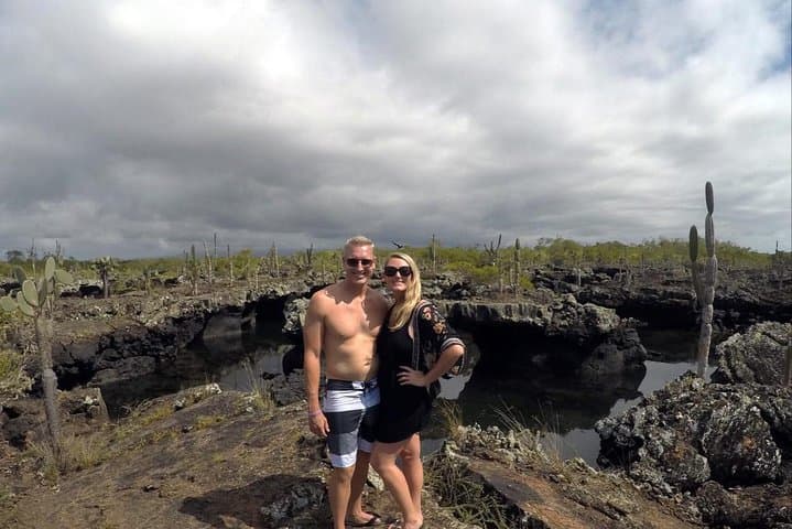 8-Day Galapagos Island Hopping Tour - 5 Islands Adventure