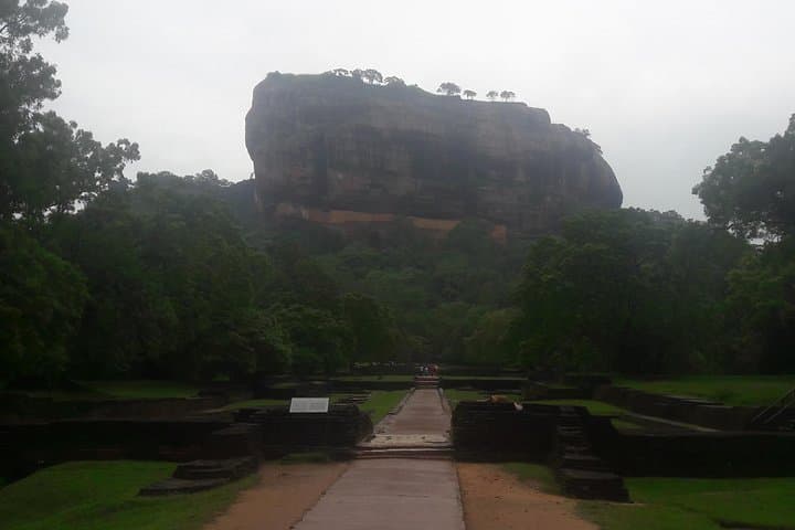 3 Day Privet Tour To Kandy & Sigiriya From Colombo