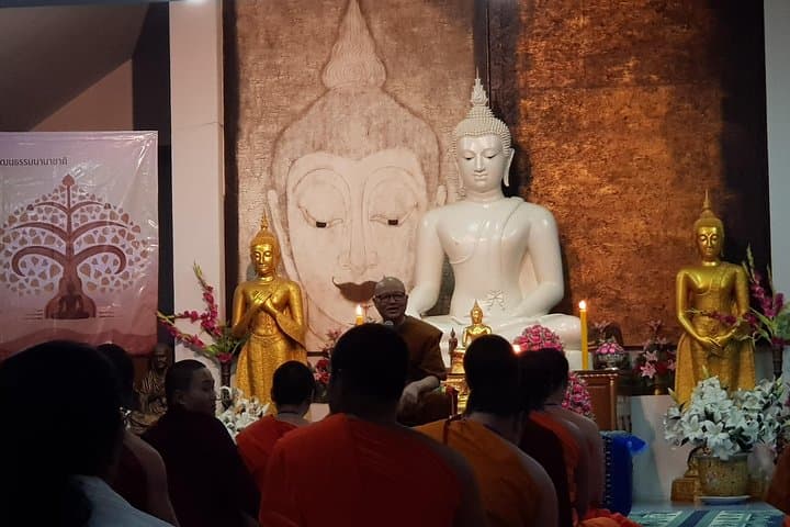 Private Tour: Thai Culture& Experience with Buddhism