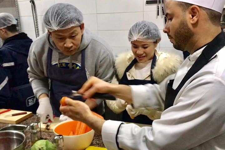 Let's discover the secrets of Moroccan food