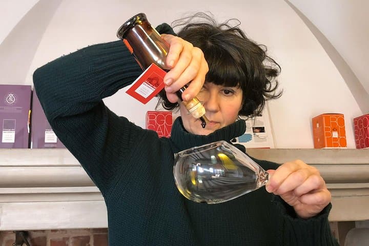 Private Balsamic Vinegar Tour and Tasting in Emilia-Romagna