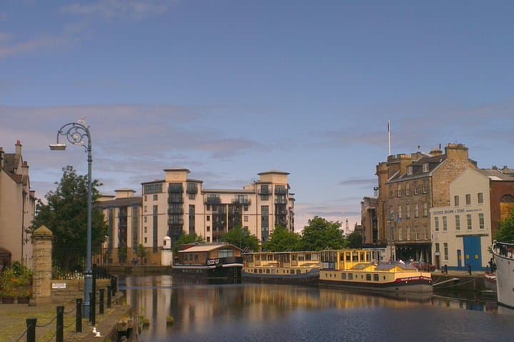 Private Walk: Sunny Leith