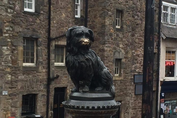 Edinburgh: History Lovers Old Town Walking Tour