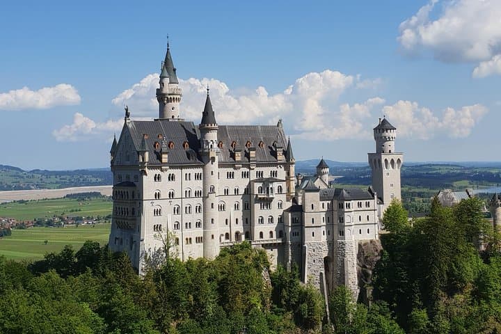 Neuschwanstein Castle Skip-the-Line Private Tour for Groups