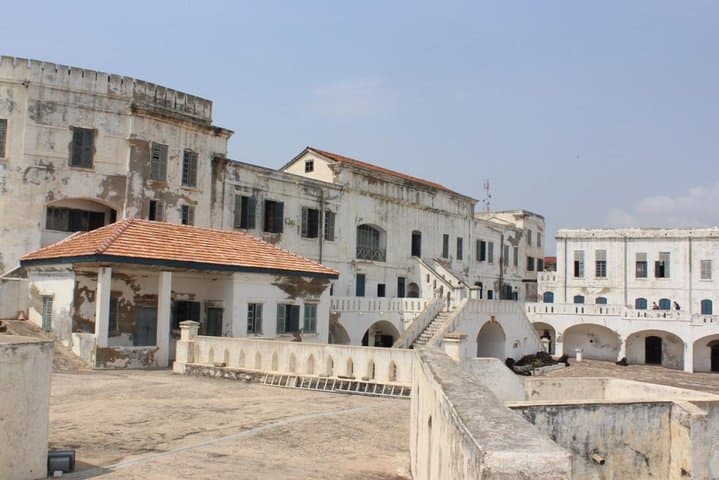 HERITAGE GHANA(Cape Coast Castles and Kakum National Park)